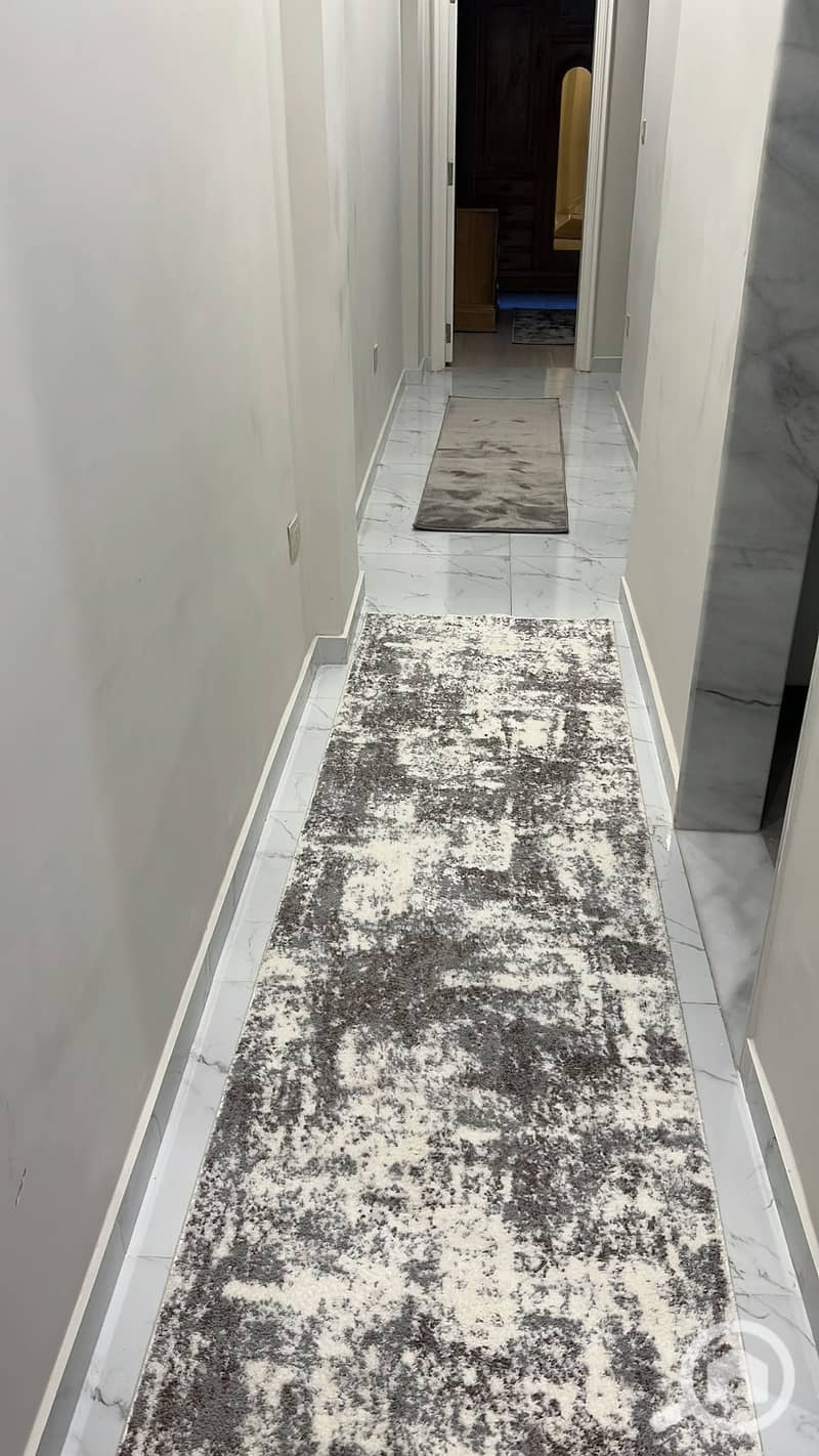 5 1000734880. jpg