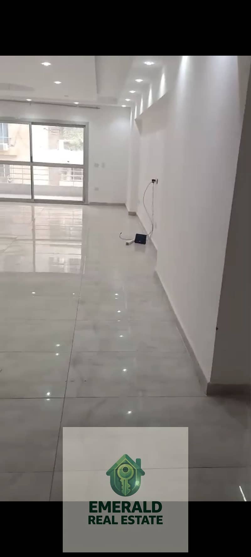13 1000698786. jpg