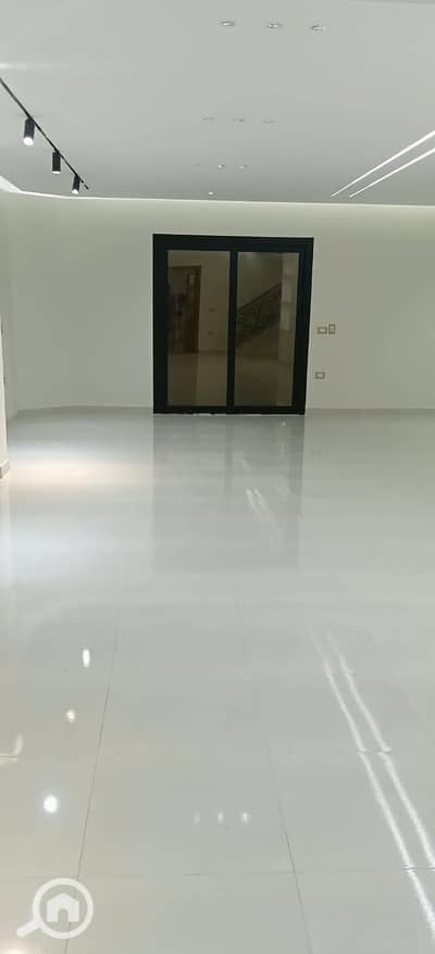 3 Bedroom Duplex for Rent in New Cairo, Cairo - WhatsApp Image 2026-09-10 at 4.54. 13 PM. jpeg 3 Bedroom Duplex for Rent in New Cairo, Cairo - WhatsApp Image 2026-09-10 at 4.54. 13 PM. jpeg