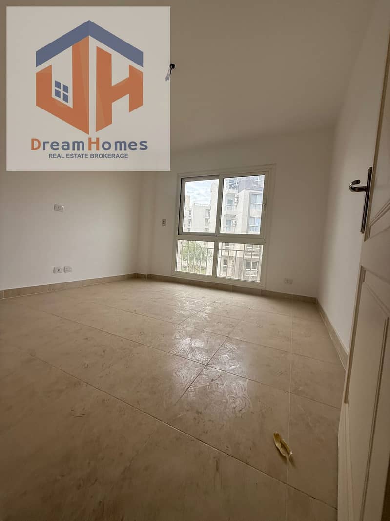 4 bd5e0022-3075-4054-9445-151d7a1ab0ba. jpg