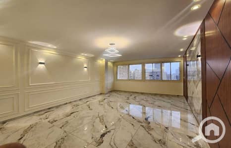3 Bedroom Flat for Sale in Dokki, Giza - IMG-20260820-WA0031. jpg 3 Bedroom Flat for Sale in Dokki, Giza - IMG-20260820-WA0031. jpg