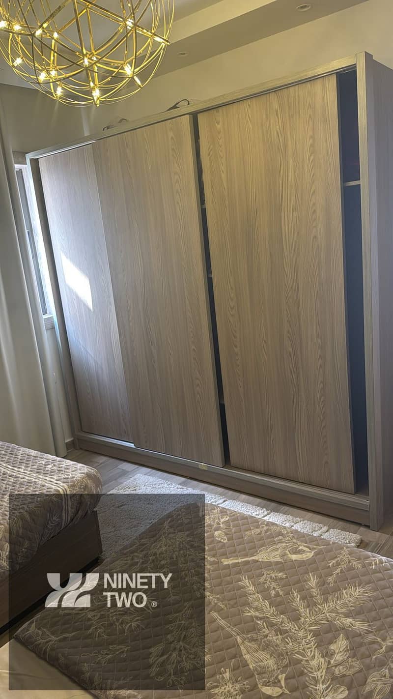 5 1000312944. jpg