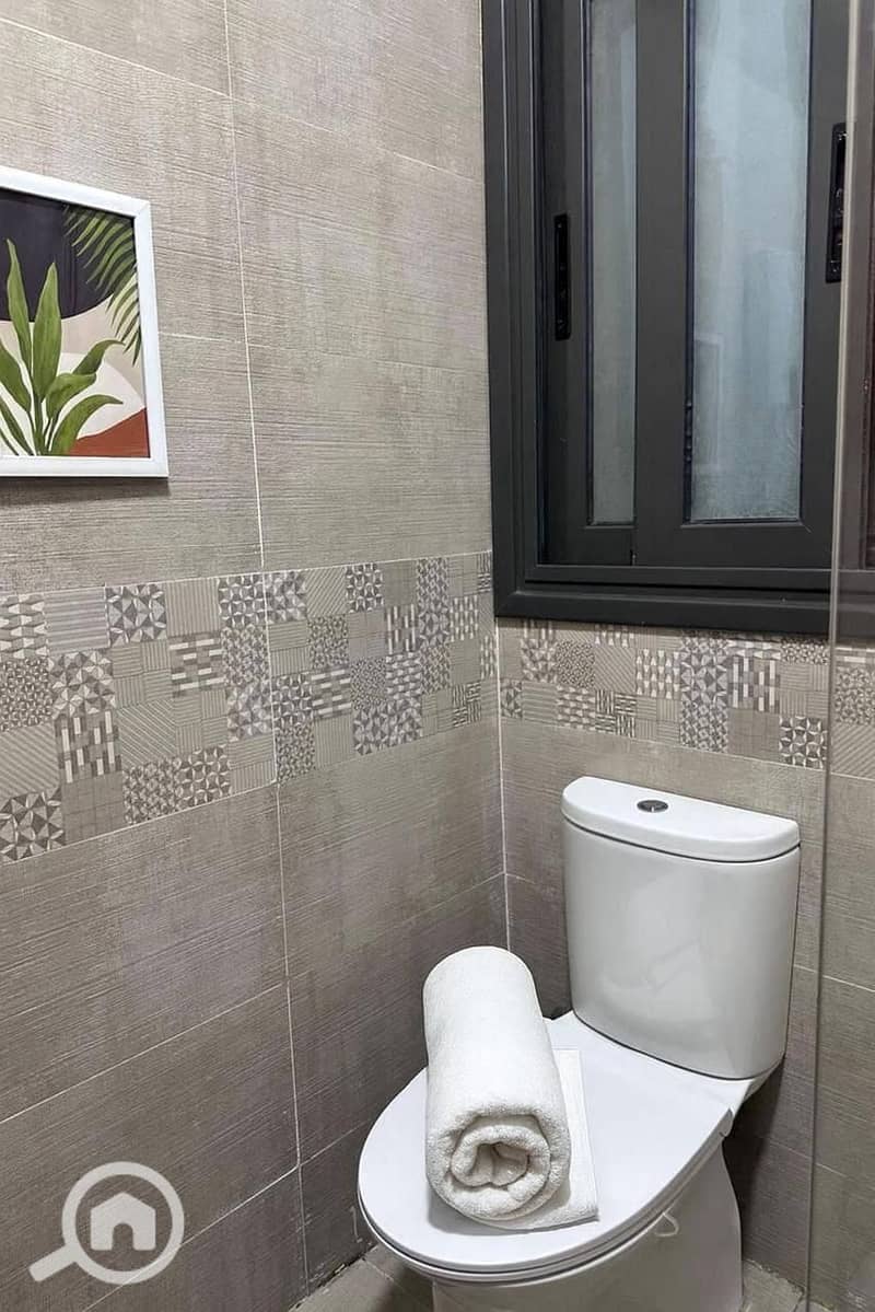 8 1000357455. jpg