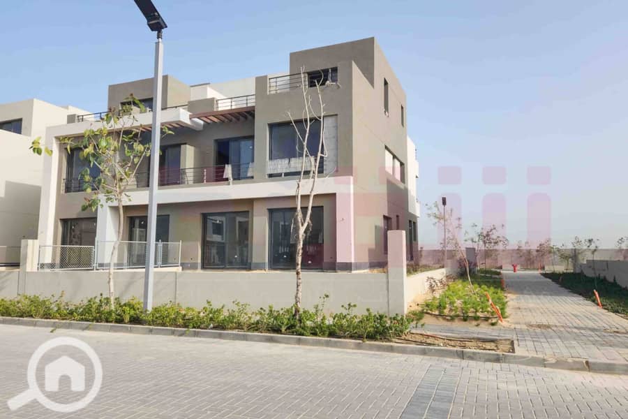 10 WhatsApp Image 2026-04-08 at 4.19. 11 PM. jpg