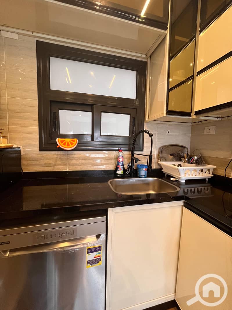 15 5e5cccca-fef6-4653-a05e-2215f4d6bd43. jpg