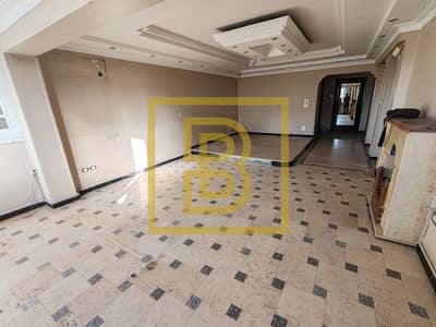 3 Bedroom Apartment for Sale in Sidi Gaber, Alexandria - 714d9923-3131-478b-9b8e-e5305e1fc5f9. jpg 3 Bedroom Apartment for Sale in Sidi Gaber, Alexandria - 714d9923-3131-478b-9b8e-e5305e1fc5f9. jpg