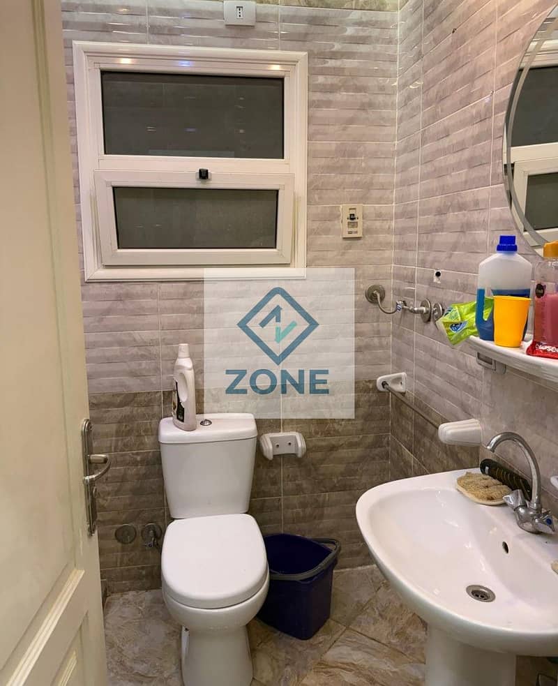 9 22210. jpeg