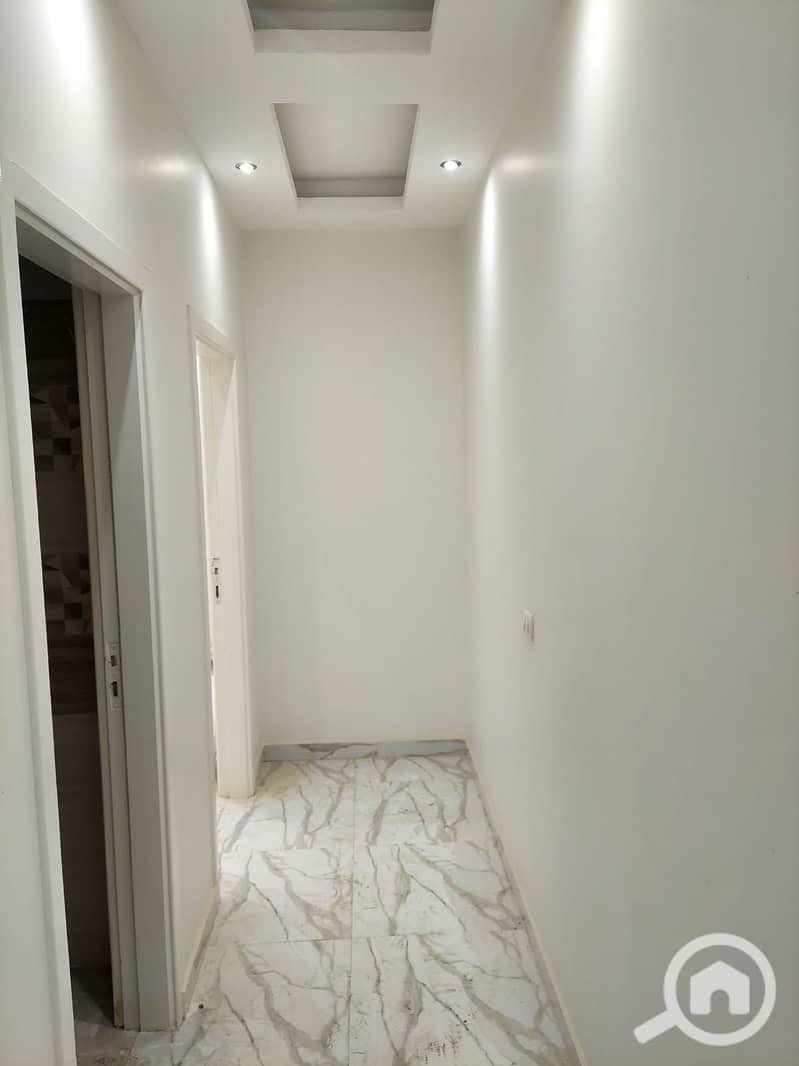 4 1001319176. jpg