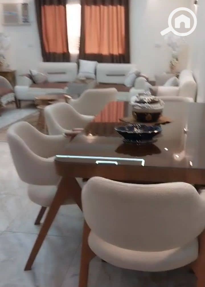 6 1000371649. jpg