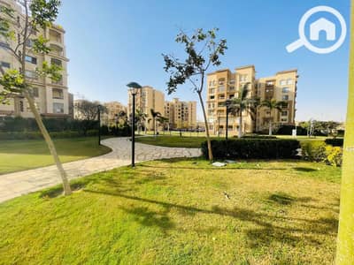 4 Bedroom Flat for Sale in Madinaty, Cairo - 1. jpg