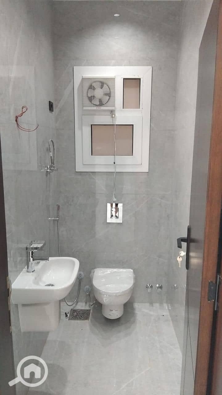 4 1000867034. jpg