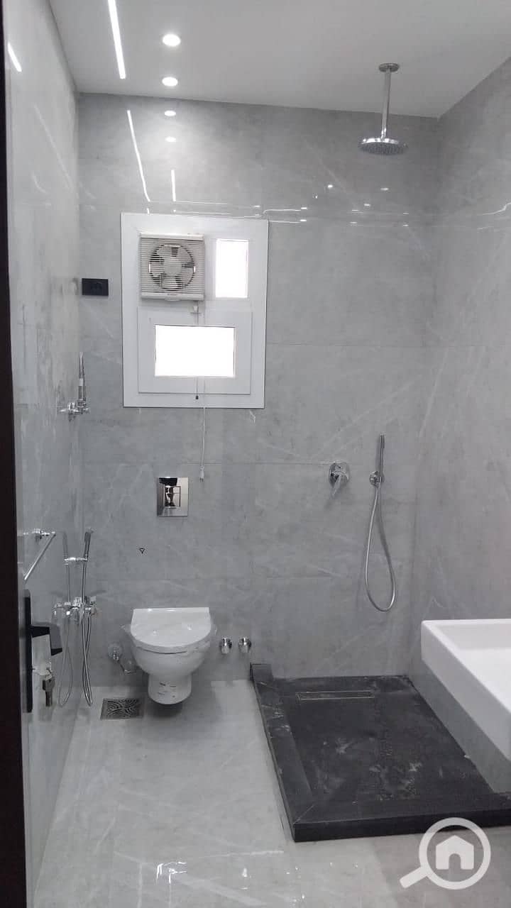 7 1000867032. jpg