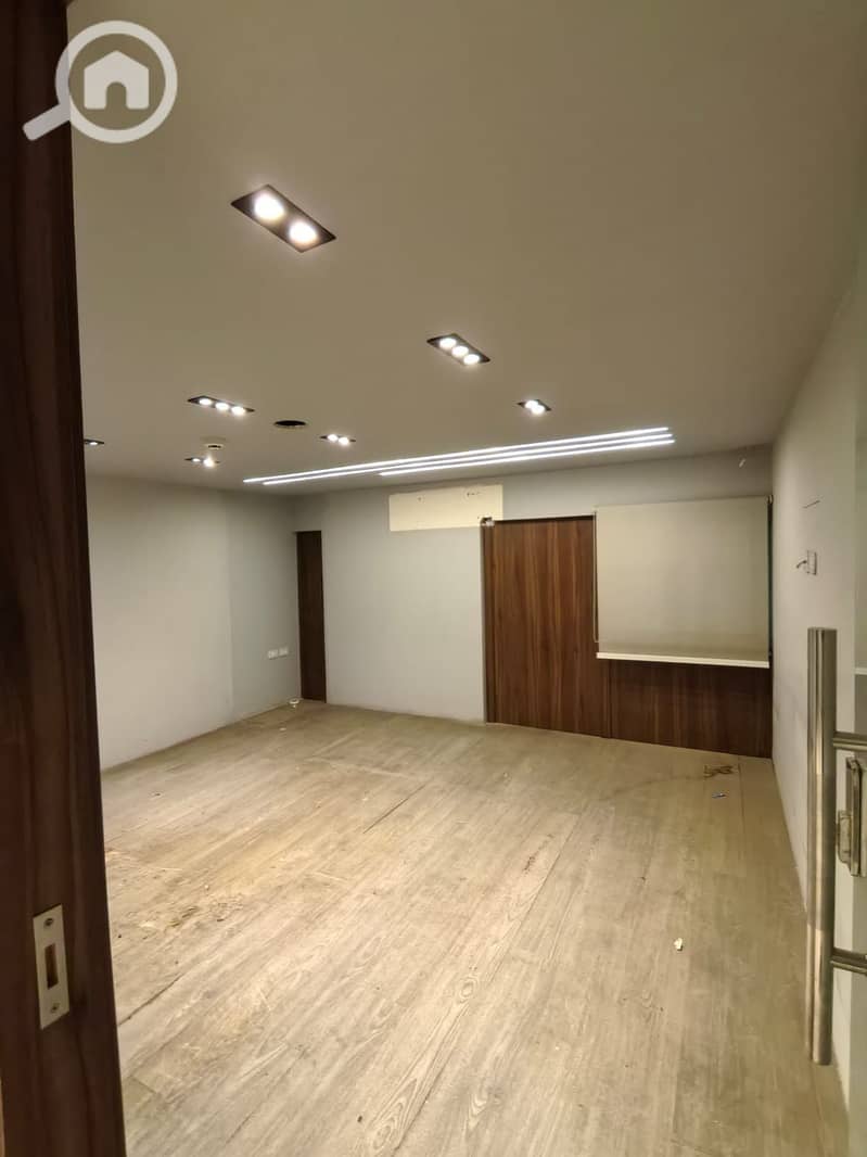 9 1000110025. jpg