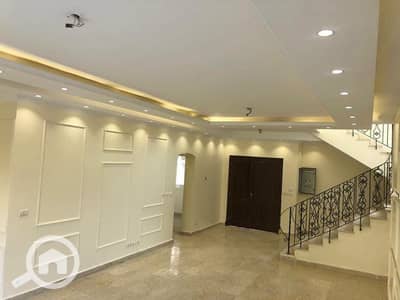 4 Bedroom Villa for Rent in New Cairo, Cairo - 807590280_1352053717009046_1359340632290627968_n. jpg 4 Bedroom Villa for Rent in New Cairo, Cairo - 807590280_1352053717009046_1359340632290627968_n. jpg