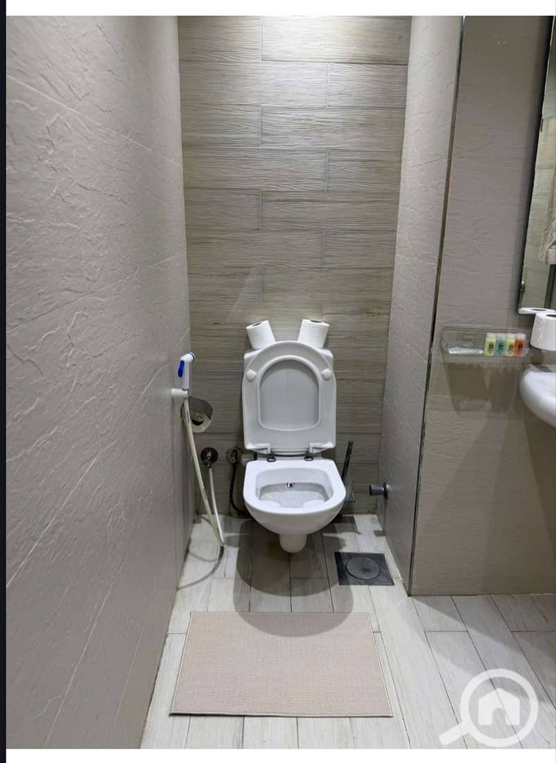 19 f609f1da-feb3-4049-ae65-f6bb489bf6ee. jpg
