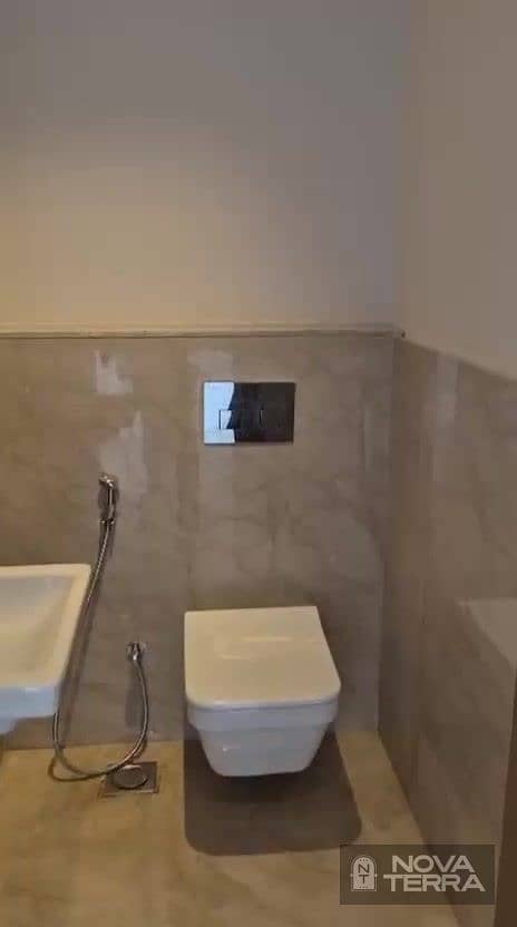 4 image-04. jpg