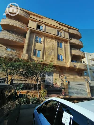4 Bedroom Flat for Sale in 6th of October, Giza - Untitled design (1). png