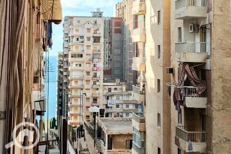 3 Bedroom Flat for Sale in Sidi Beshr, Alexandria - 13-17. jpg