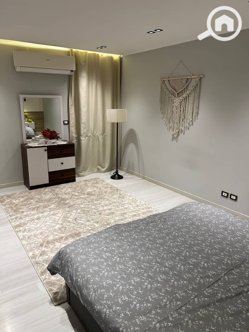 10 U691542 (13). jpg