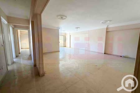 3 Bedroom Apartment for Sale in Bolkly, Alexandria - WhatsApp Image 2026-09-03 at 15.10. 24 (2). jpg