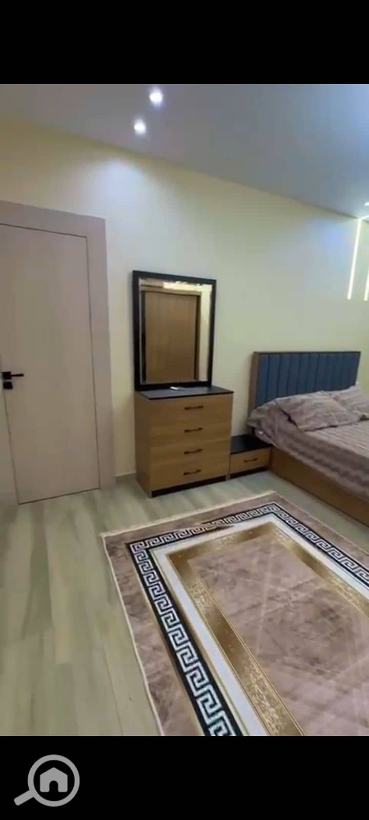 10 1000092707. jpg