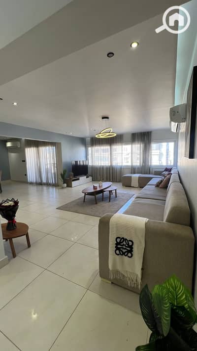 3 Bedroom Hotel Apartment for Rent in Mohandessin, Giza - 52196. jpg