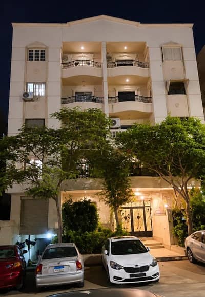 2 Bedroom Apartment for Sale in New Cairo, Cairo - ارخص شقة للبيع بالتجمع من المالك مباشرة أمام مسجد المصطفى