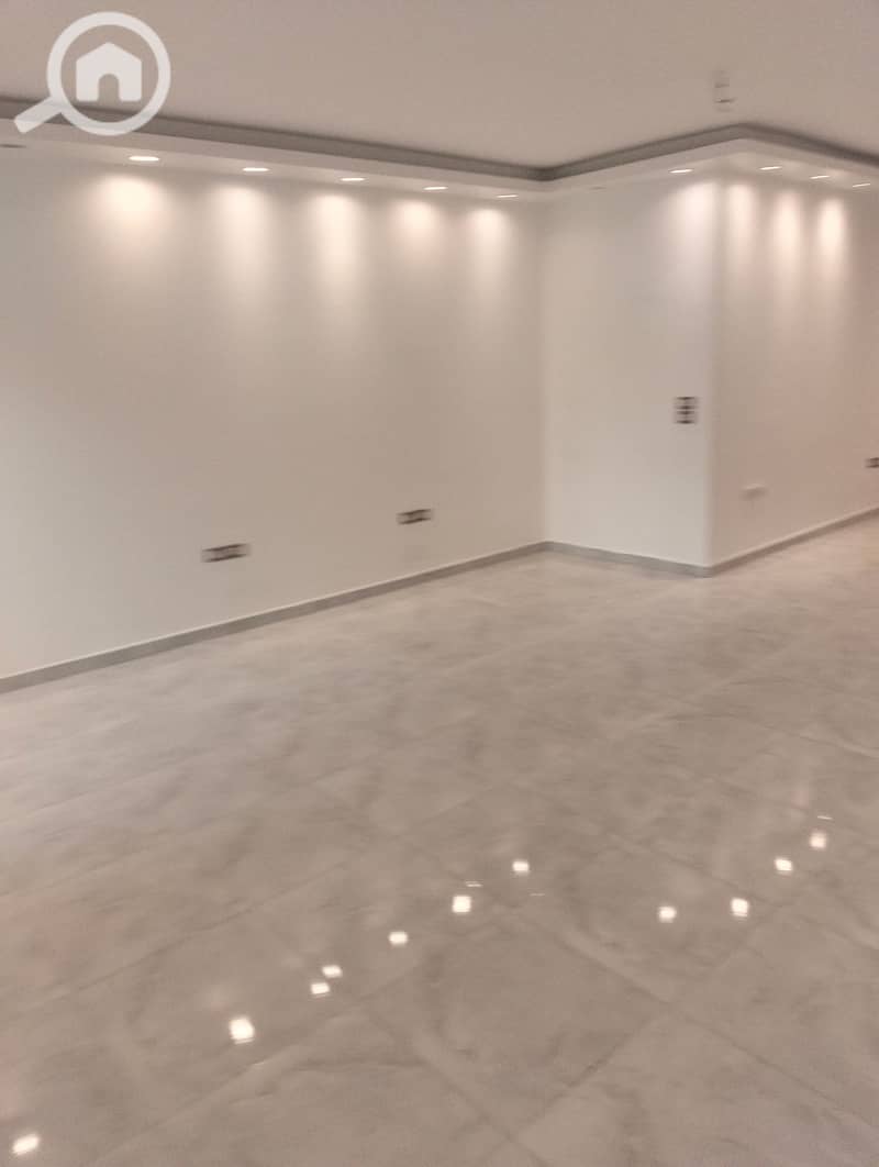 5 1000336482. jpg