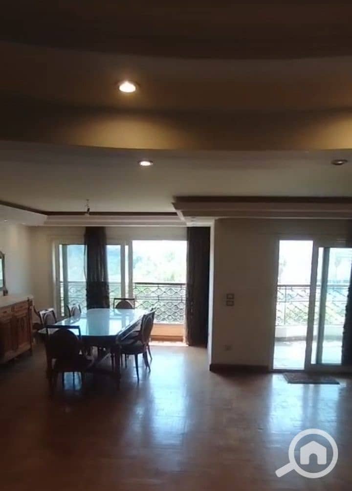 2 1000372366. jpg