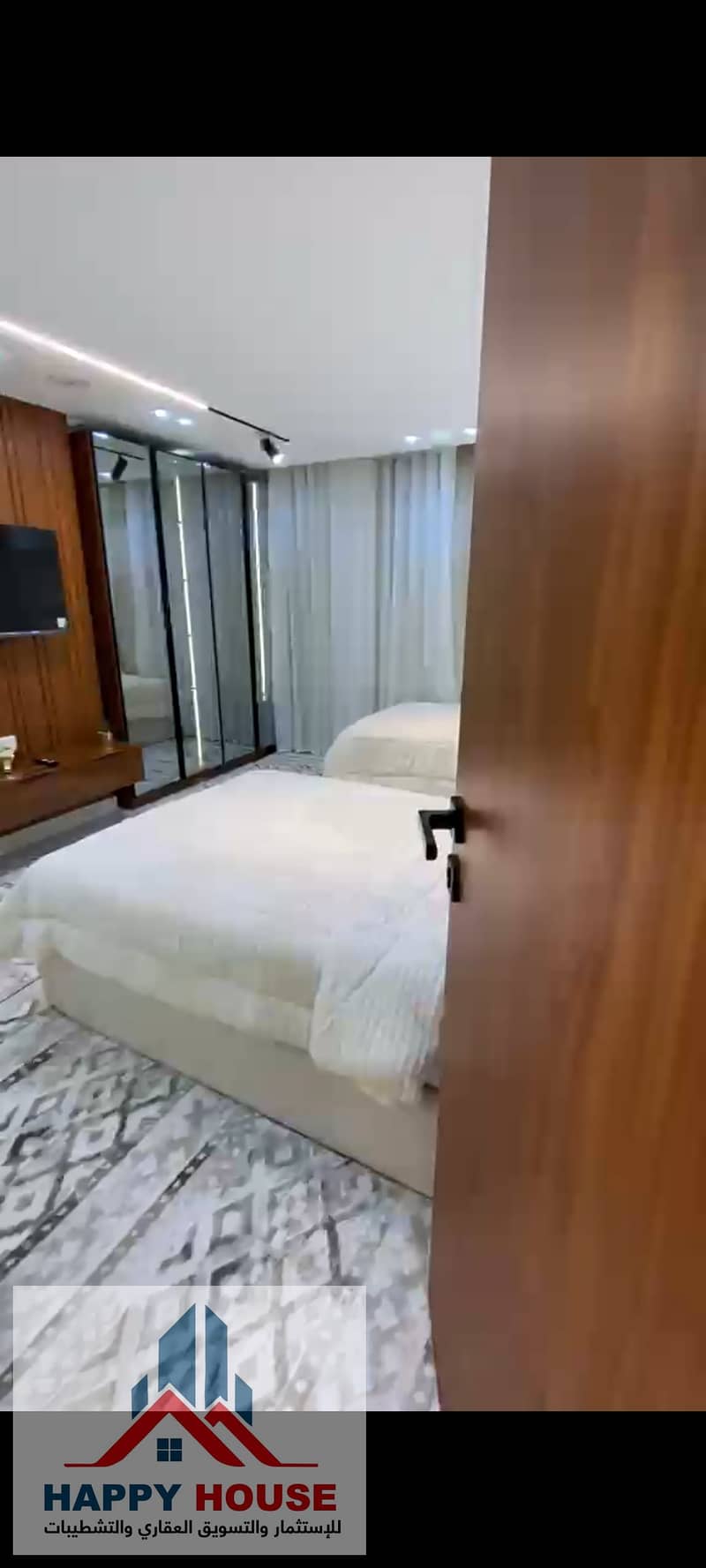 12 1001245492. jpg