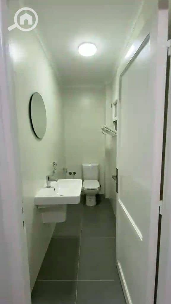 2 1001236776. jpg