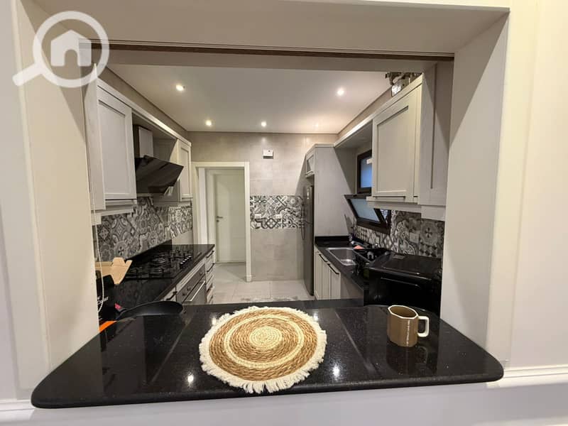 10 14069. jpg