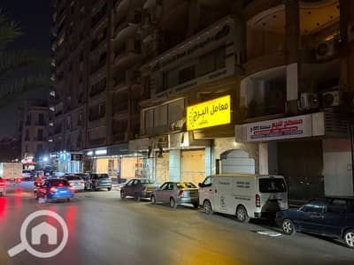 صالة عرض  للبيع في الشيخ زايد، الجيزة - 9cc36abe-9a6a-484a-a5e1-b1c0cb54986f. jpg