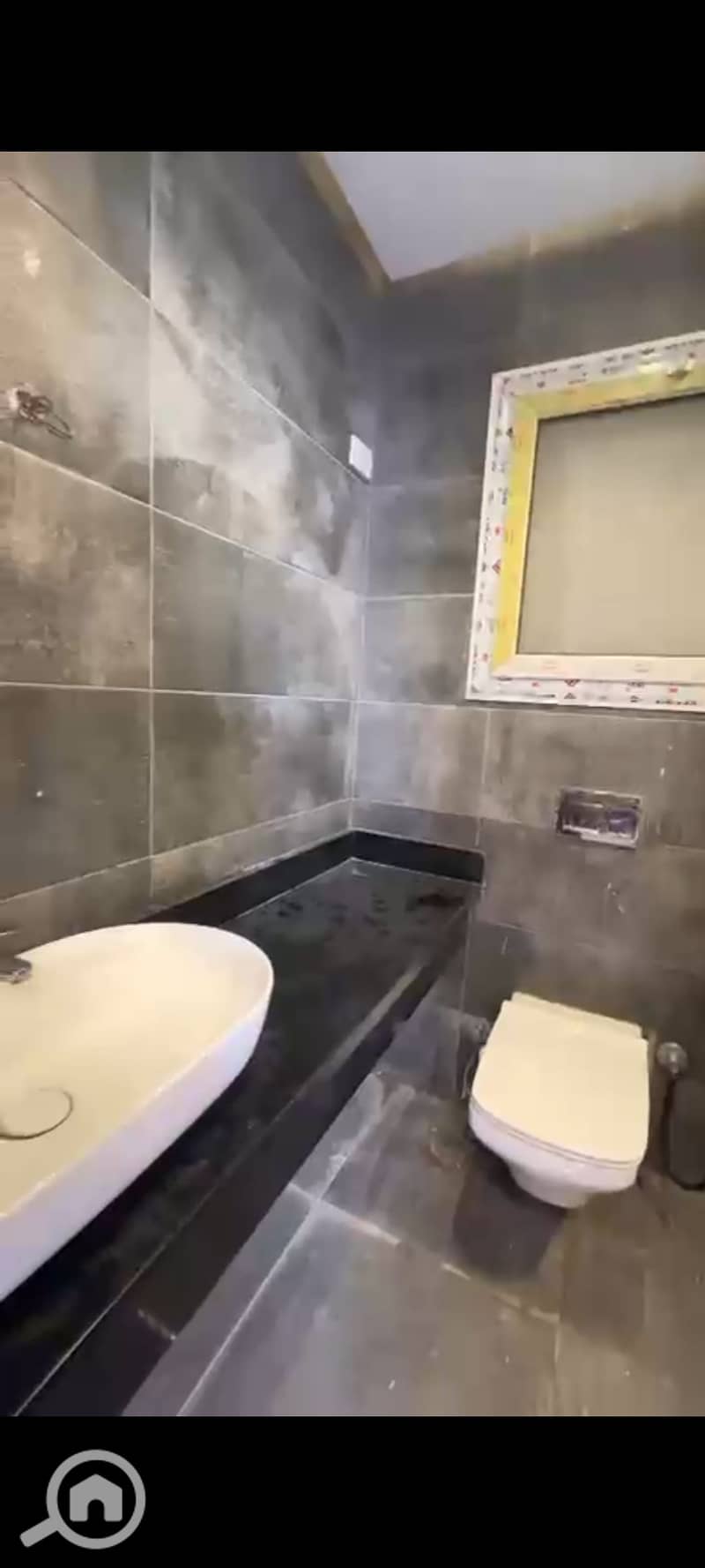 11 1000300490. jpg
