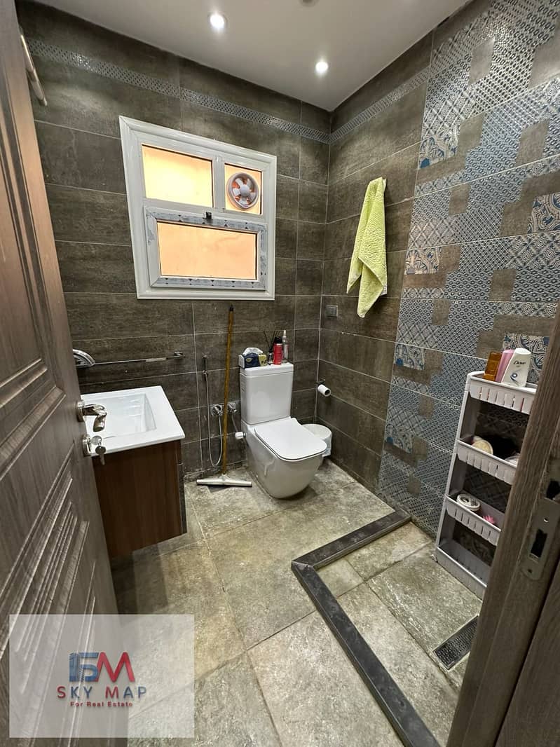 8 bd118646-6764-455c-a0bc-e72675b28511. jpg