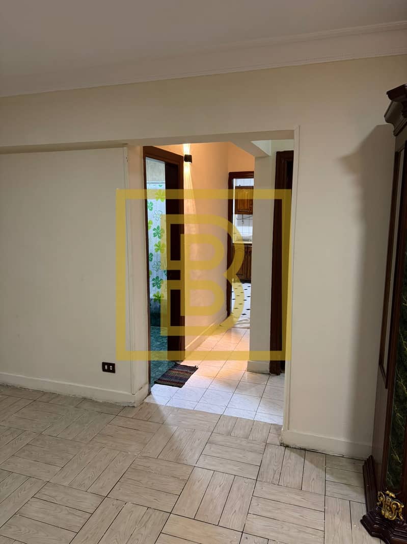 3 d10c444a-49a3-4d0c-8d52-5fba3ce419b9. jpg