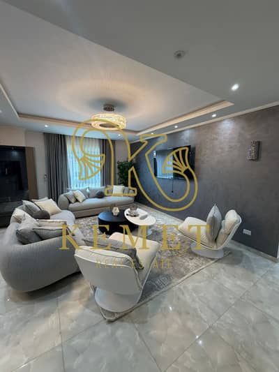 3 Bedroom Flat for Sale in New Cairo, Cairo - 6abd7624-2385-4dd9-8c7d-926c2f454fc7. jpg 3 Bedroom Flat for Sale in New Cairo, Cairo - 6abd7624-2385-4dd9-8c7d-926c2f454fc7. jpg
