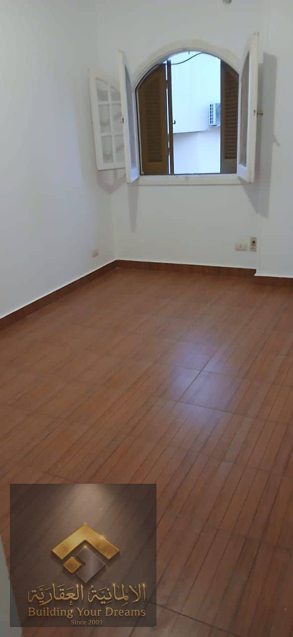8 224999. jpg