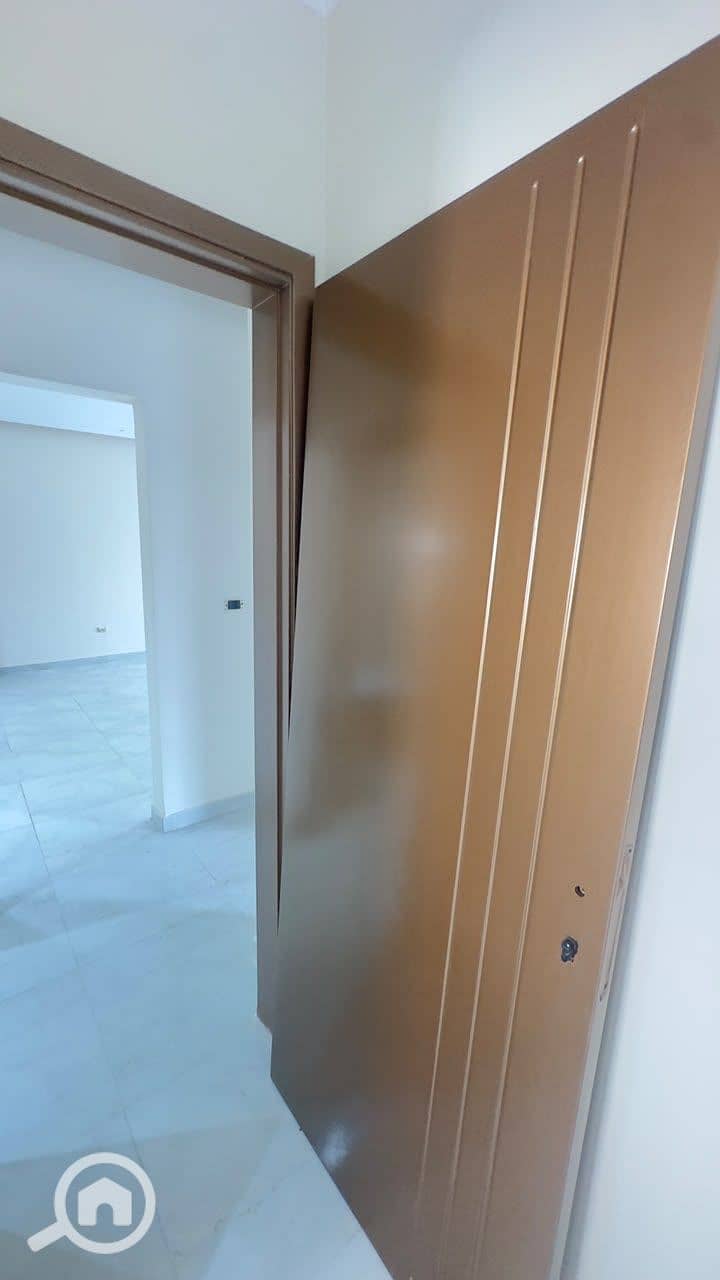 12 225923. jpg