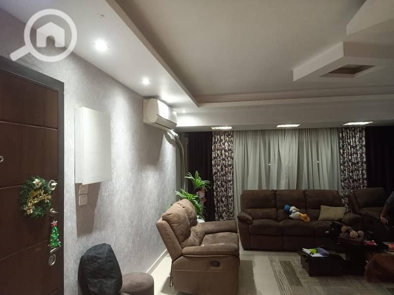 10 50db8dca-6b6b-4c7d-acfd-42ed95514881. jpg