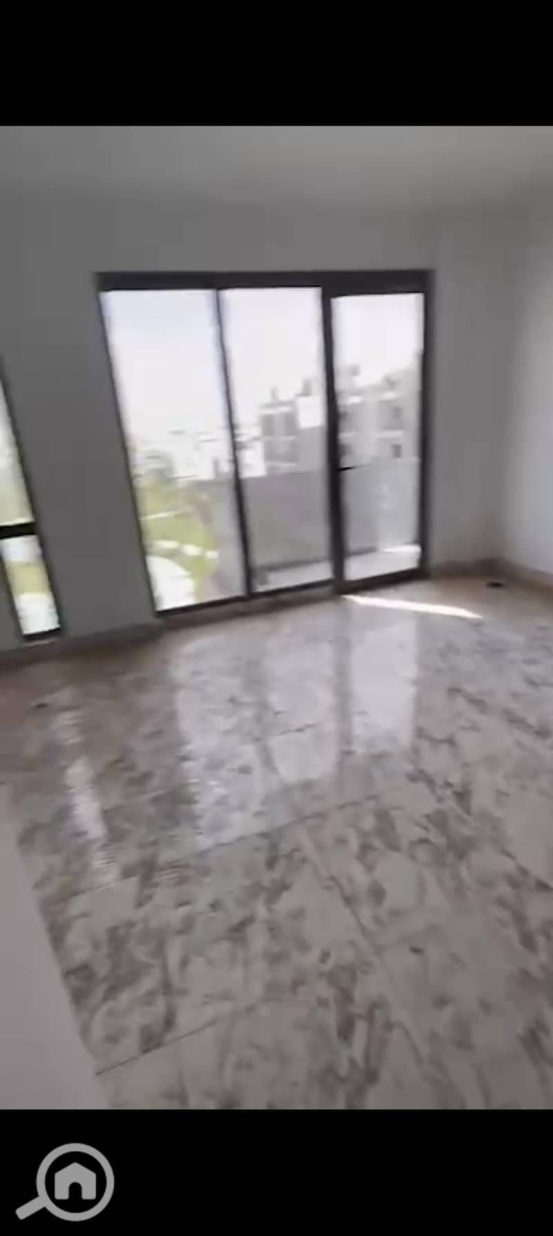 9 1000341923. jpg