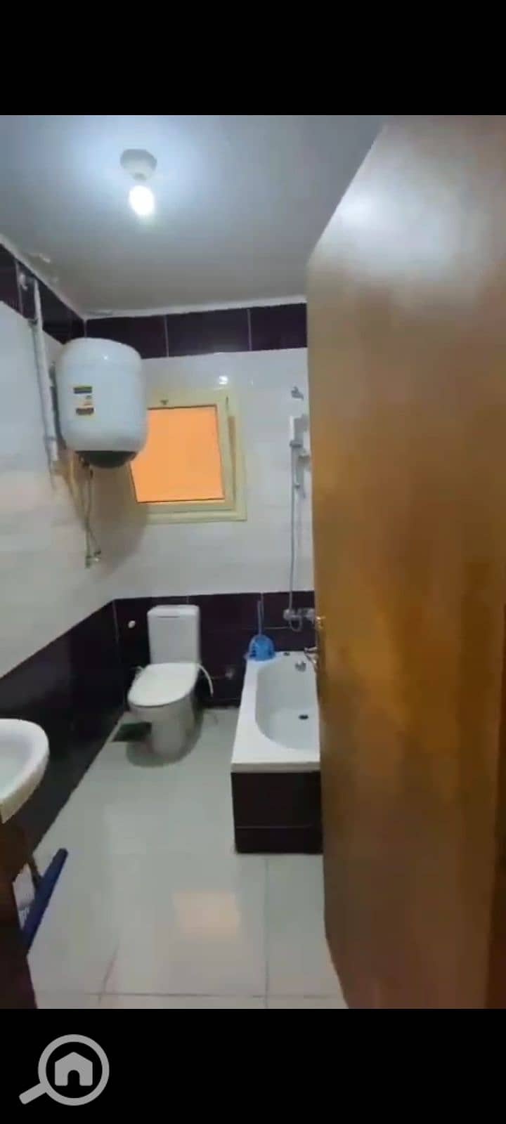 8 1000093345. jpg