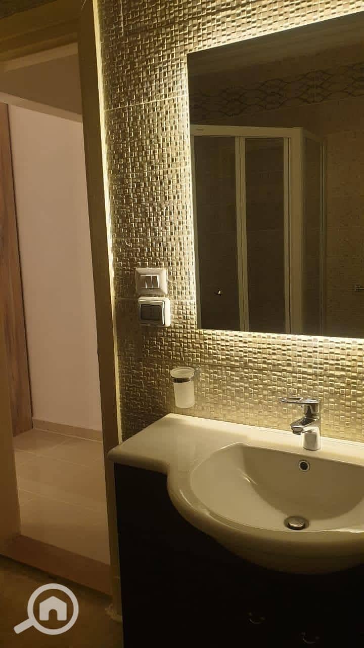 5 1000367156. jpg