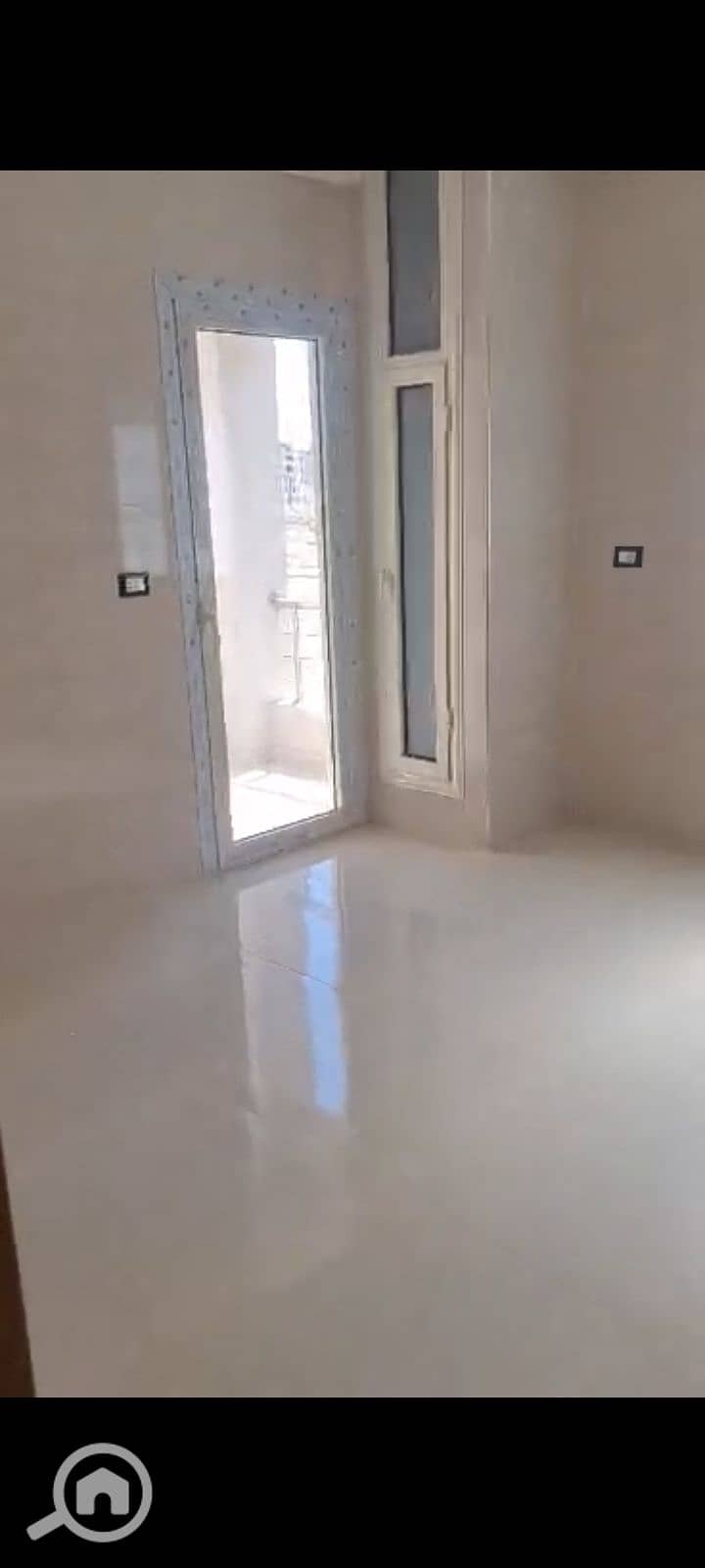 11 1000093495. jpg