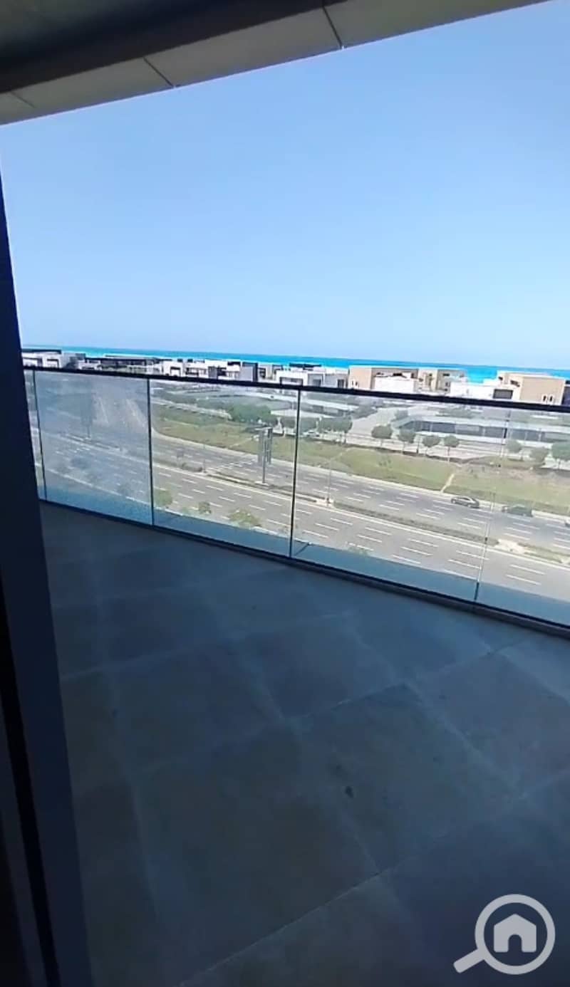 3 1000483622. jpg