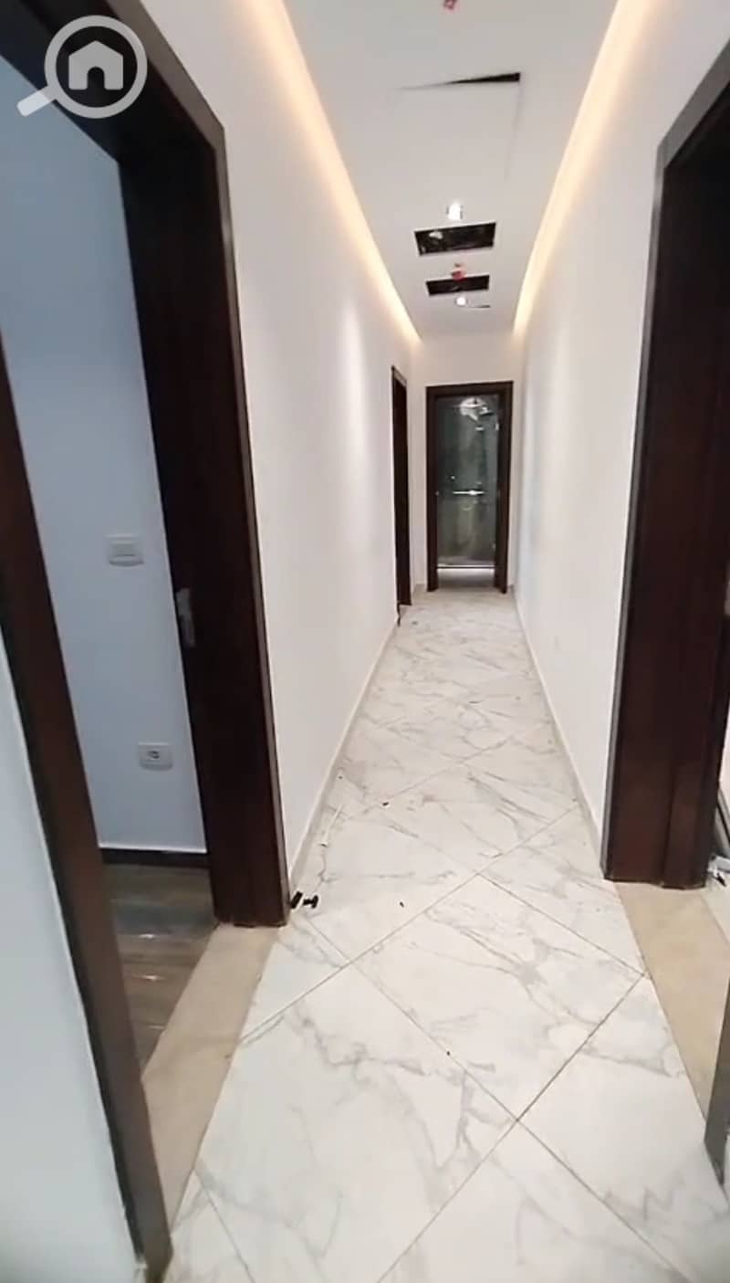 11 1000483596. jpg