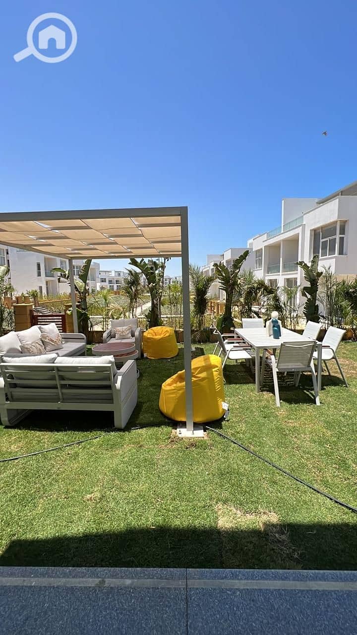 4 1000483671. jpg