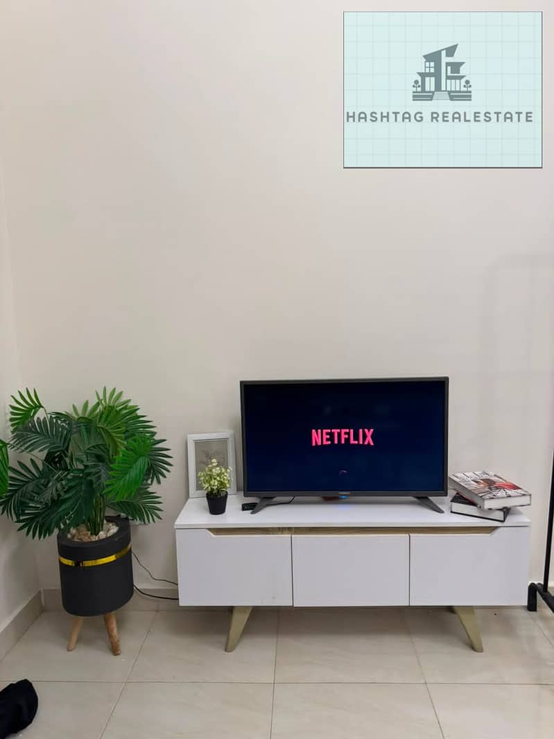 9 1000813080. jpg
