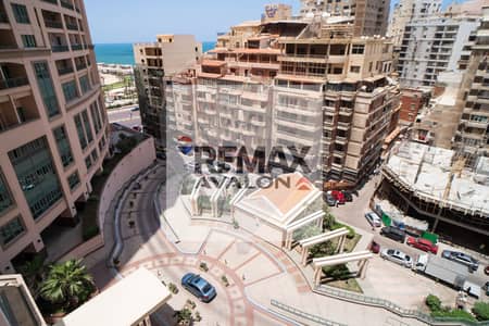 شقة 4 غرف نوم للبيع في سان ستيفانو، الإسكندرية - 1. jpg