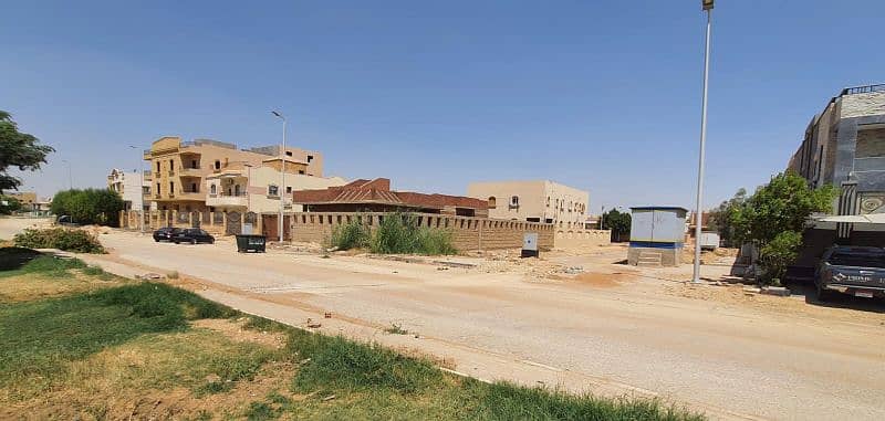 فيلا موقع مميز جداً في الحي المتميز فيلات بمدينه بدر فيلا موقع مميز جداً في الحي المتميز فيلات بمدينه بدر